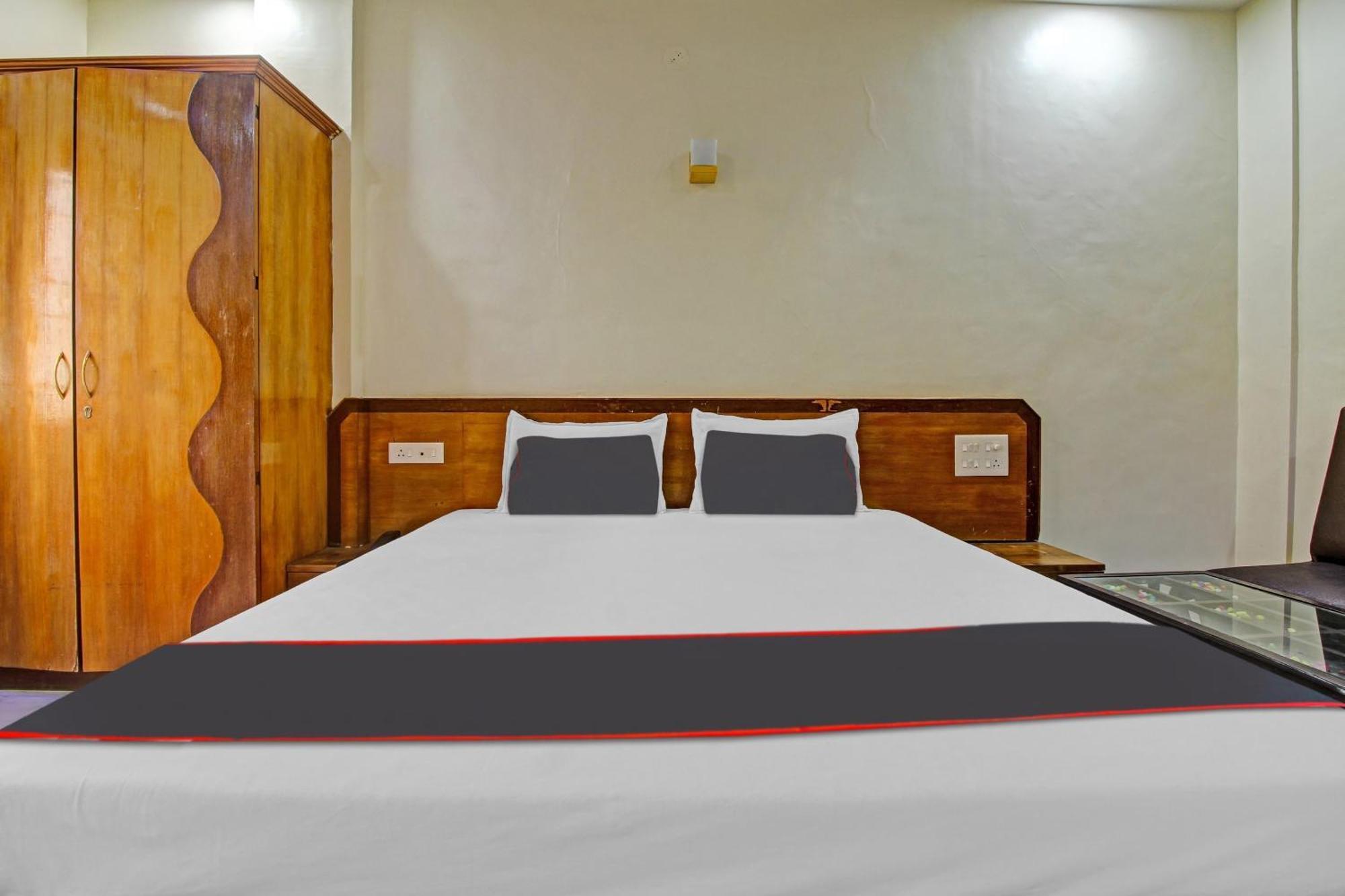 Hotel O Kasturi Resort Méribel Village Kültér fotó